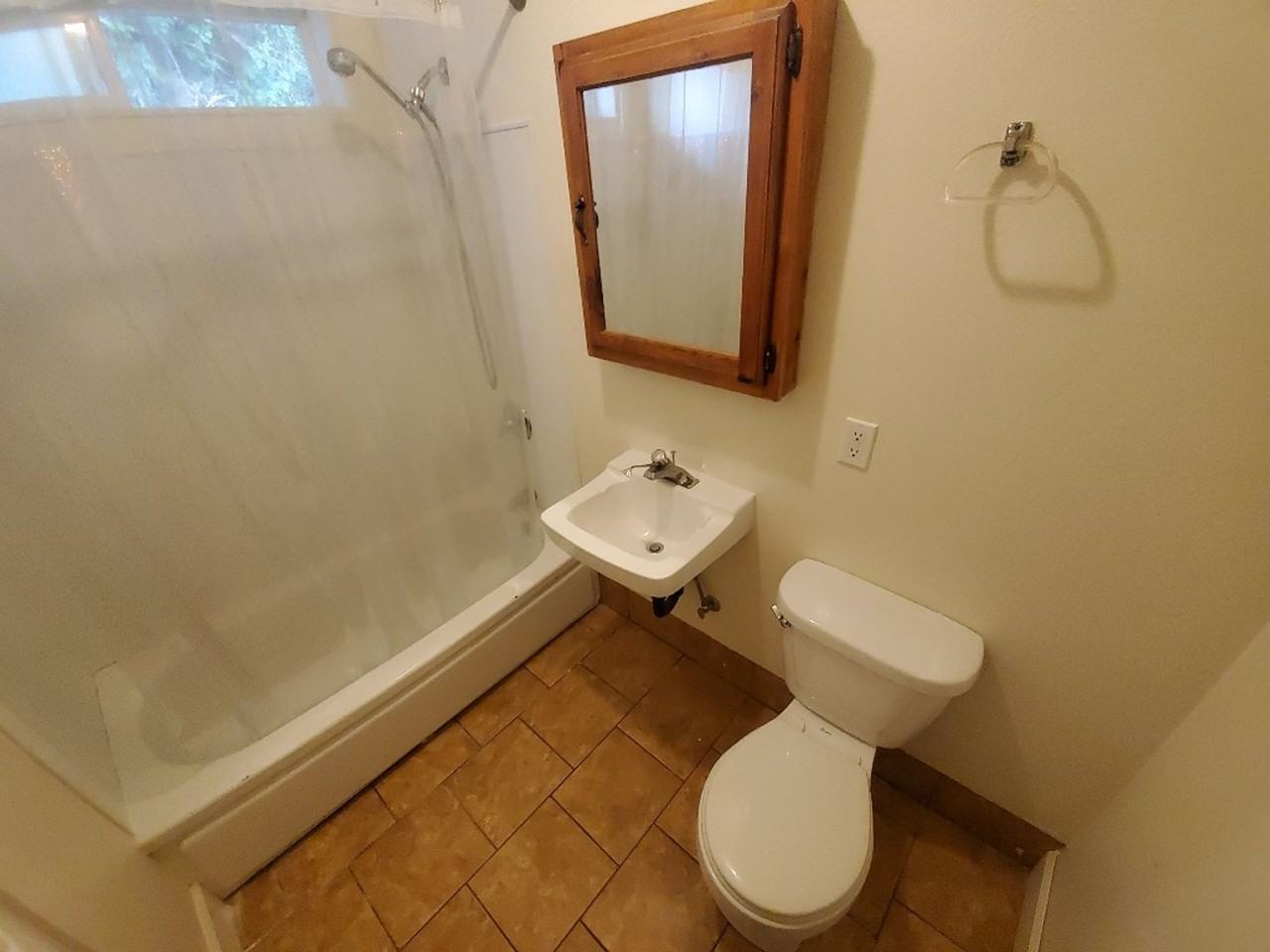 417 Sunny Brae home - Photo 5 of 16