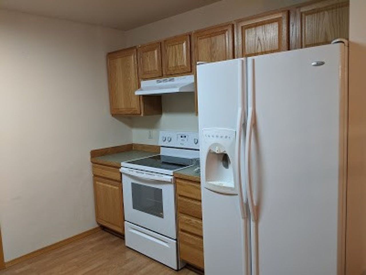 1055 N River Rock Dr - Photo 3 of 3