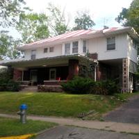 featured image of 515 E 8th St