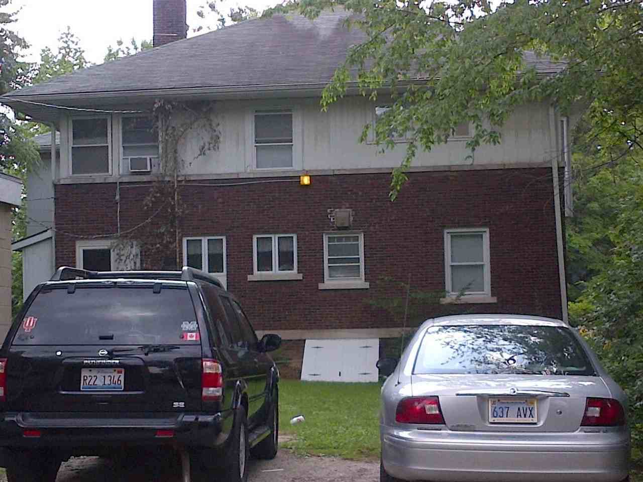 515 E 8th St - Photo 2 of 18