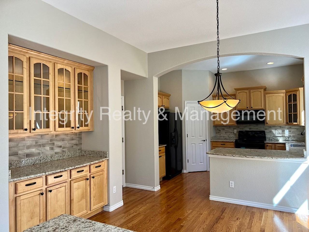 10876 Heatherton St - Photo 4 of 28