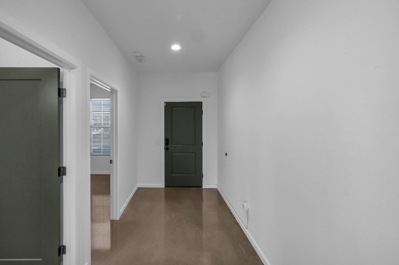 P.57 Kode Properties, LLC 1236 - Photo 4 of 27