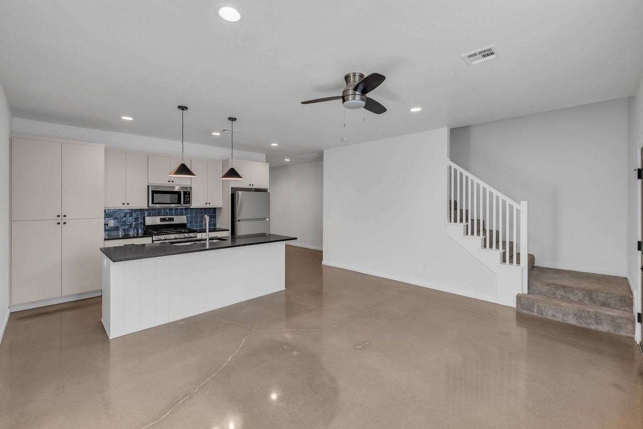 P.57 Kode Properties, LLC 1236 - Photo 6 of 27