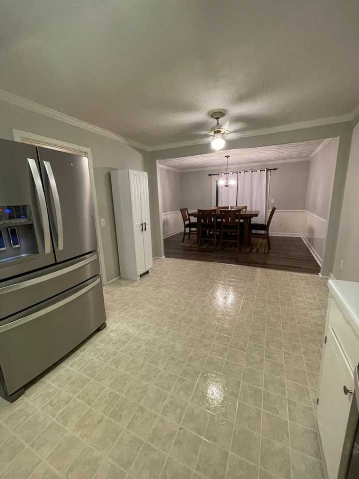 505 Meadowbrook Ave - Photo 2 of 12