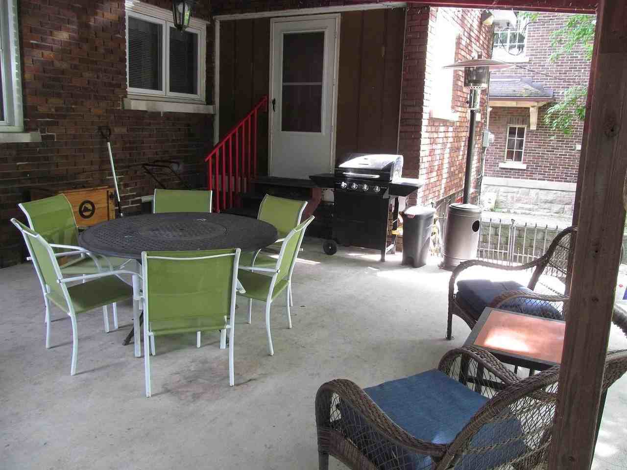 517 N Fess Ave - Photo 2 of 2