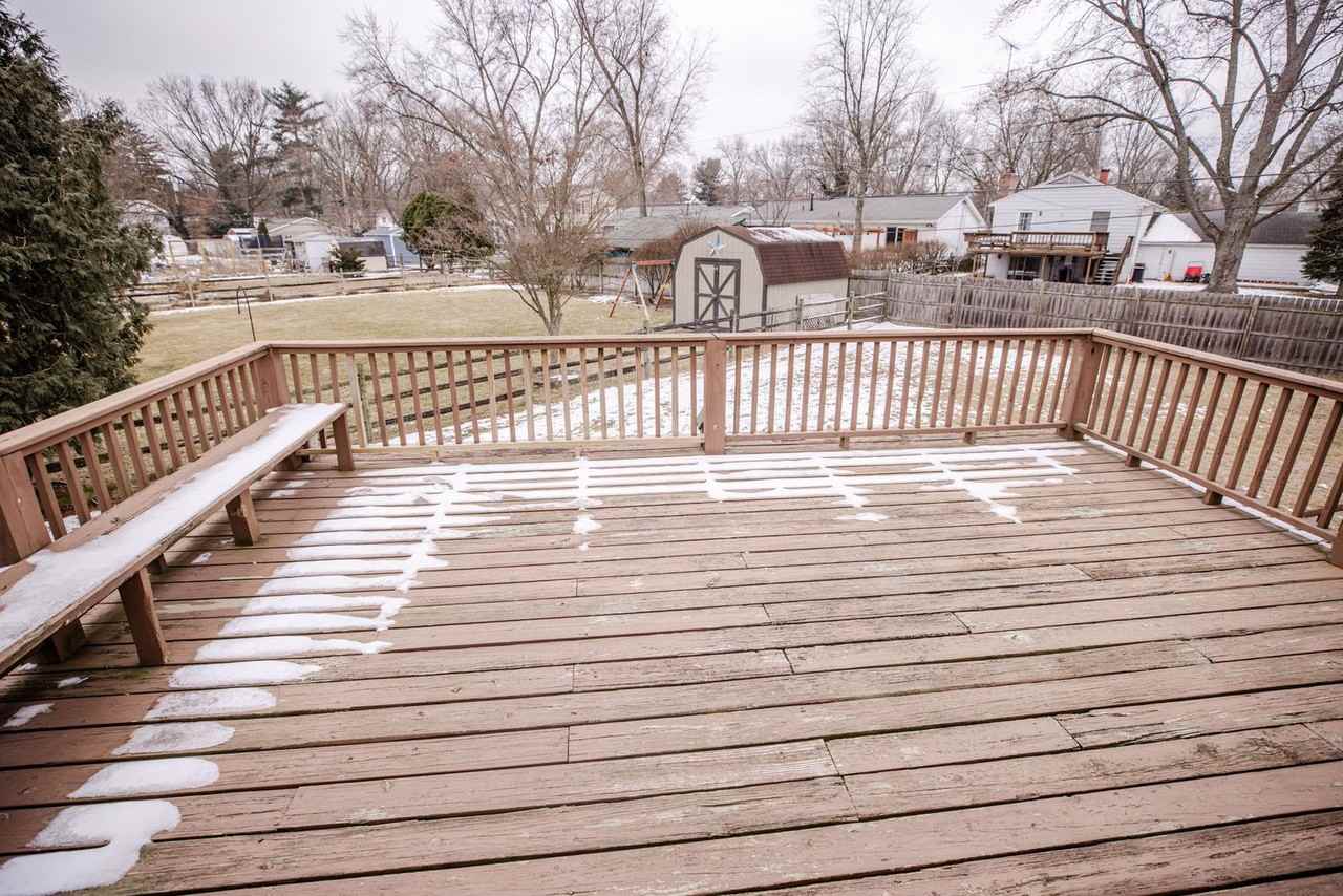 4565 Brookline Rd - Photo 3 of 30