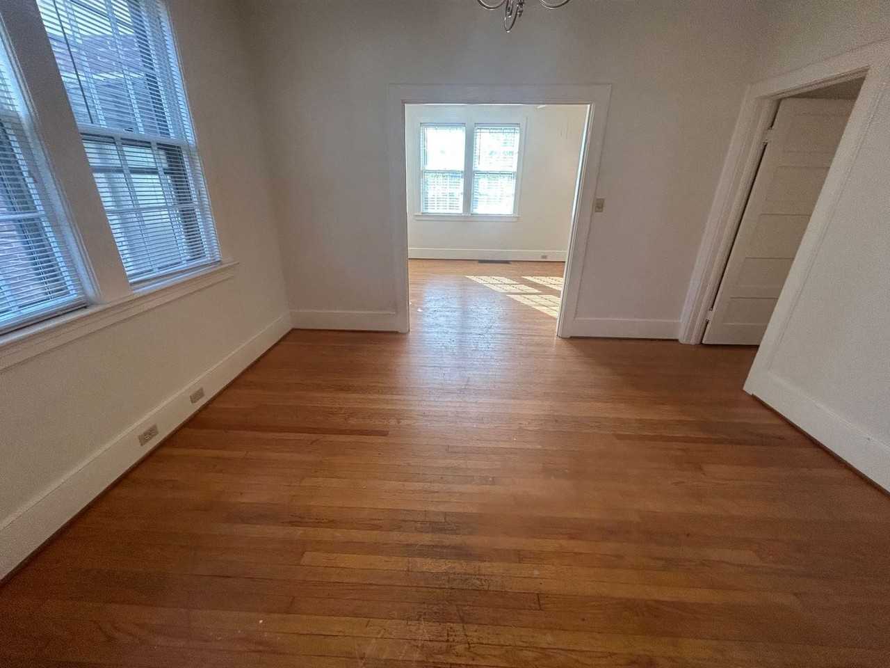 3205 Michigan St - Photo 4 of 31