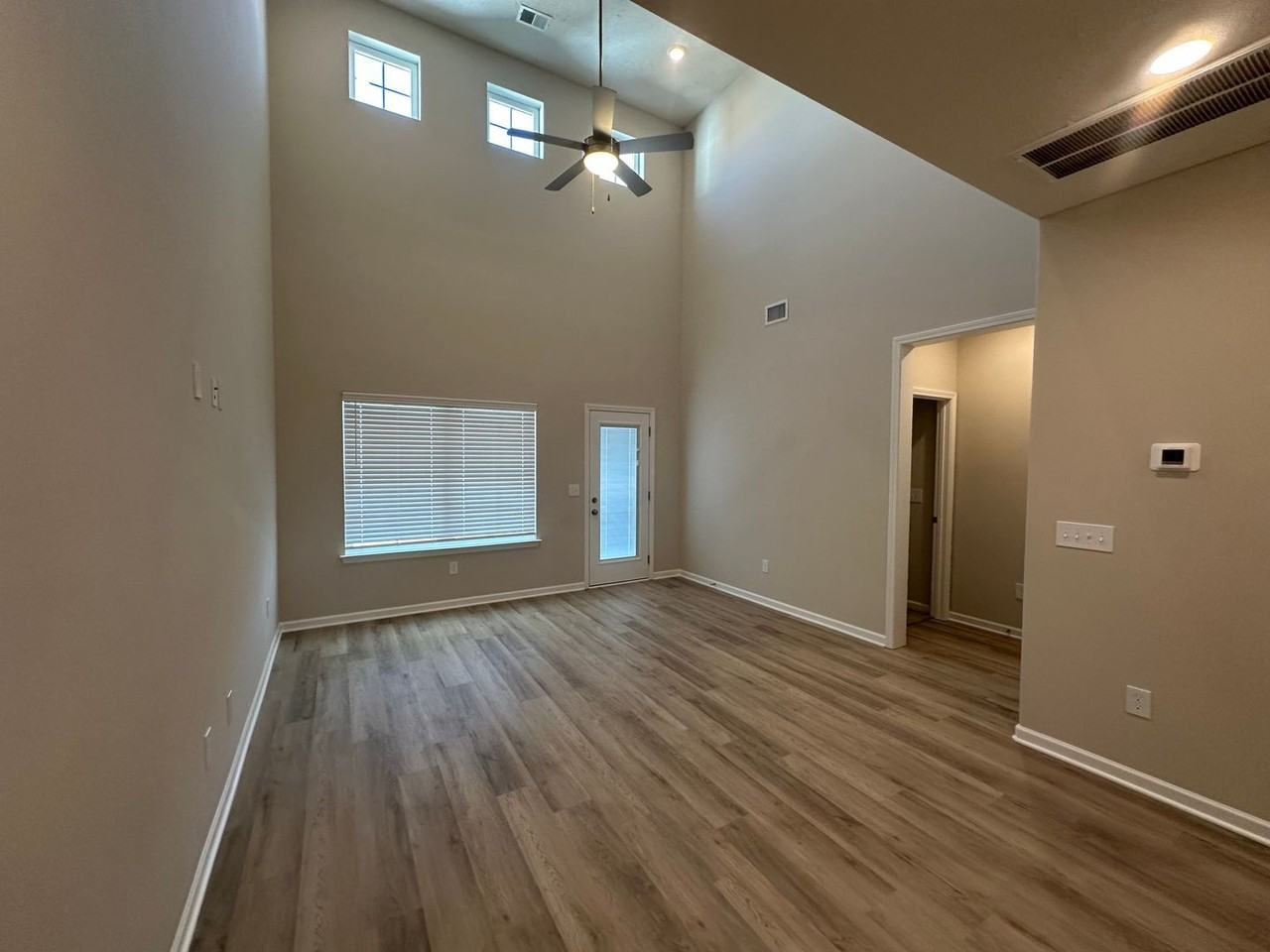 1850 Madison St - Photo 6 of 26