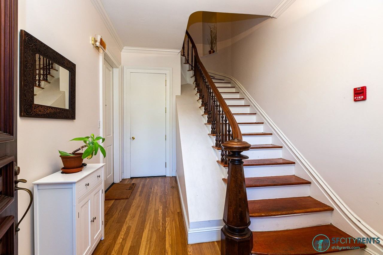 1915 Eddy St #A - Photo 2 of 29