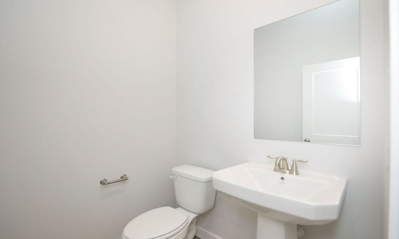 21110 Armstrong County Dr - Photo 5 of 28