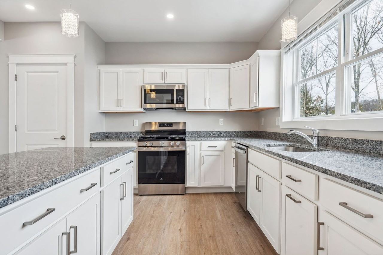 3 Quill Ln #208 - Photo 4 of 30