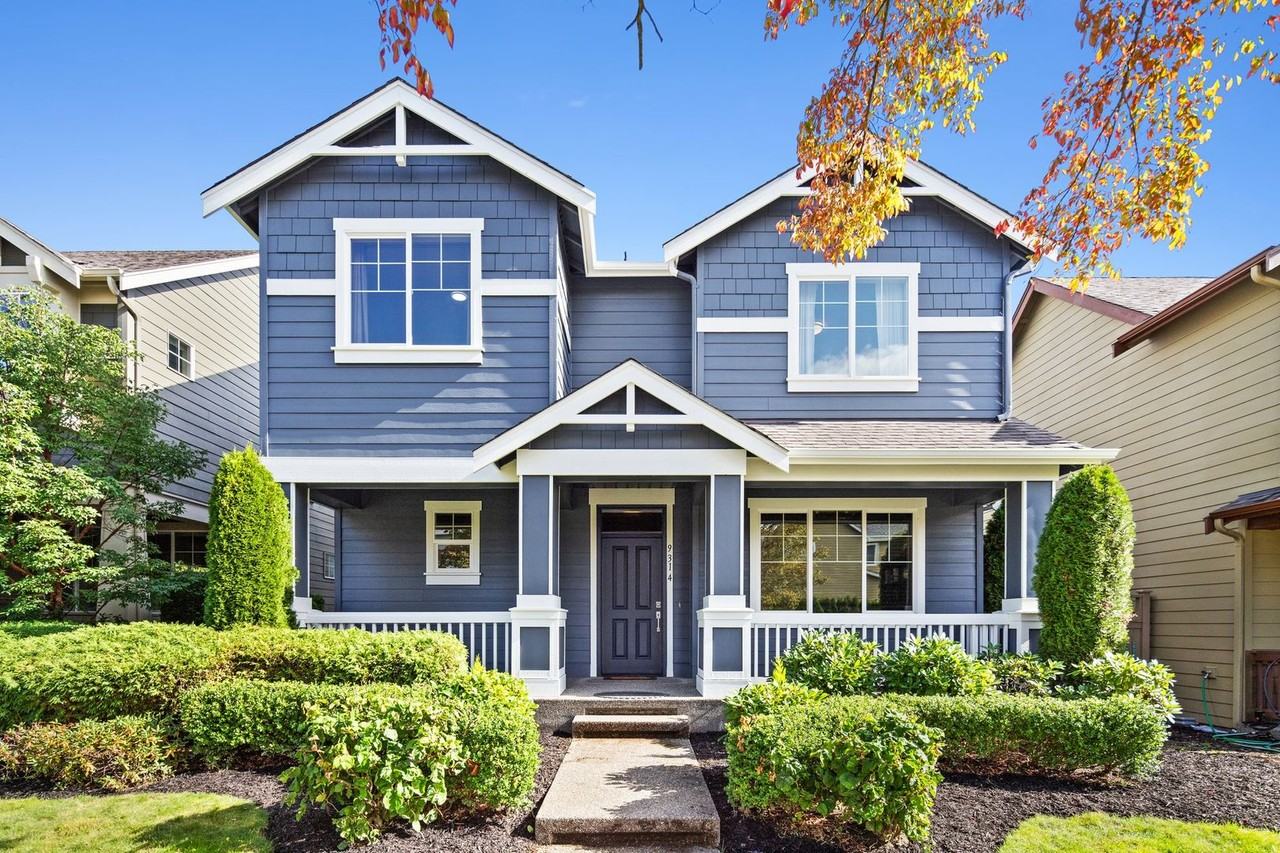 9314 Frontier Ave Se - Photo 2 of 32