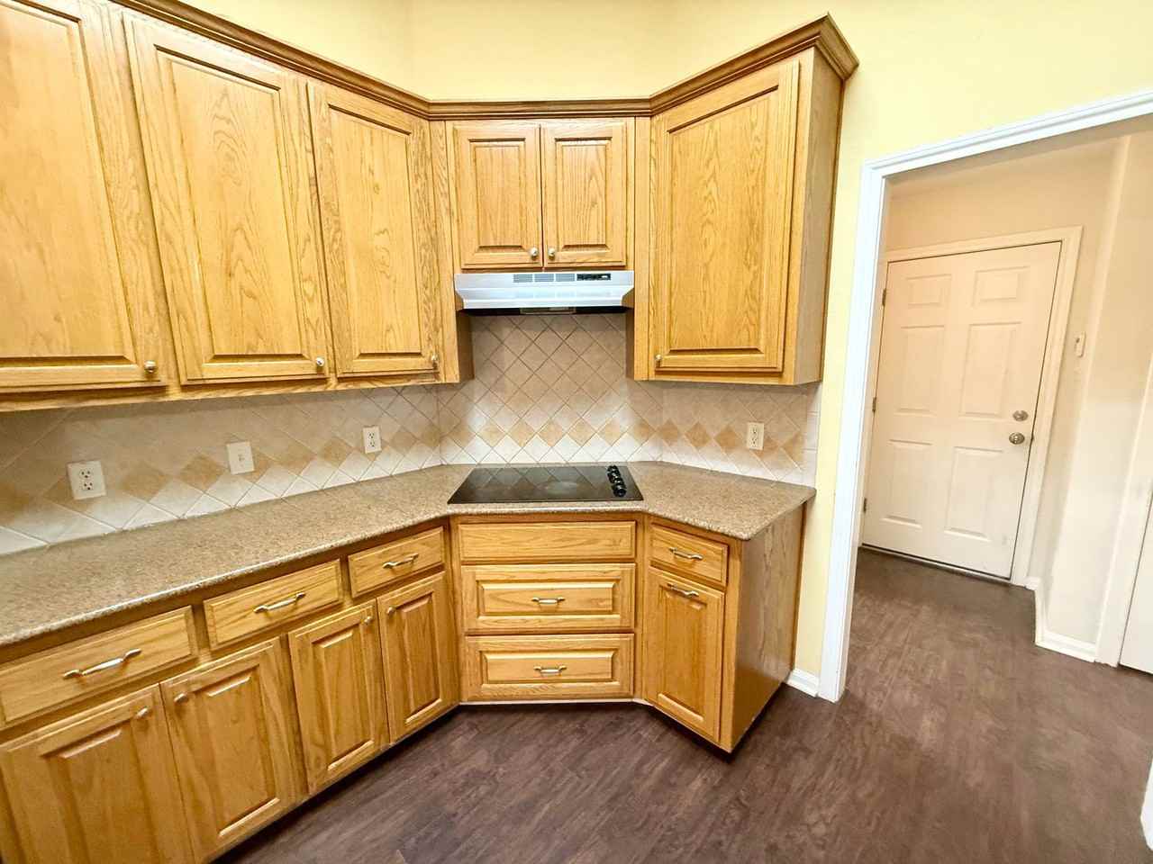 9113 Monarch Dr - Photo 7 of 28