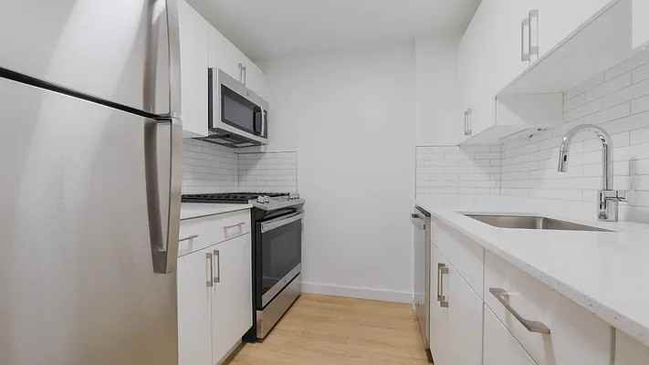 9th Ave & W 37th St #10D - Photo 2 of 5