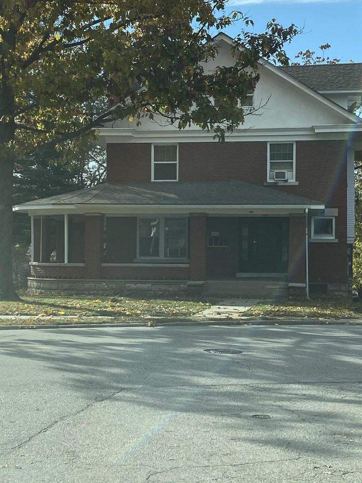 Leonard Street - Photo 2 of 5