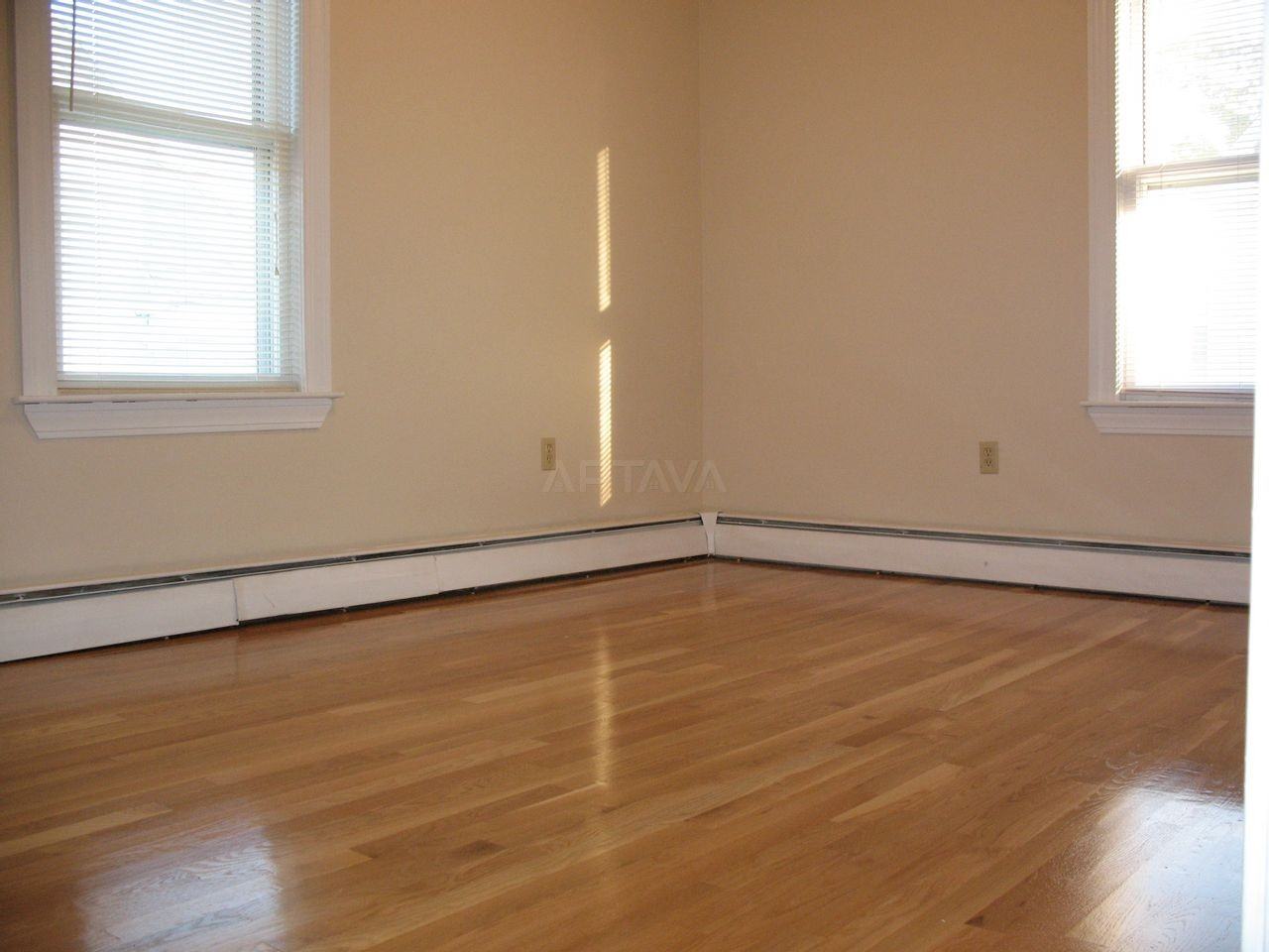 66 Morton Ave #2 - Photo 2 of 7