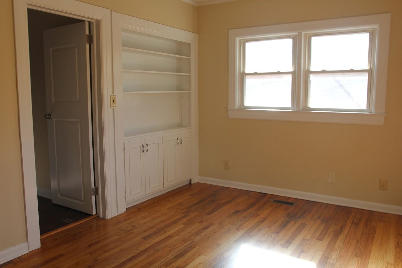 Second Ave 928 - Photo 2 of 13