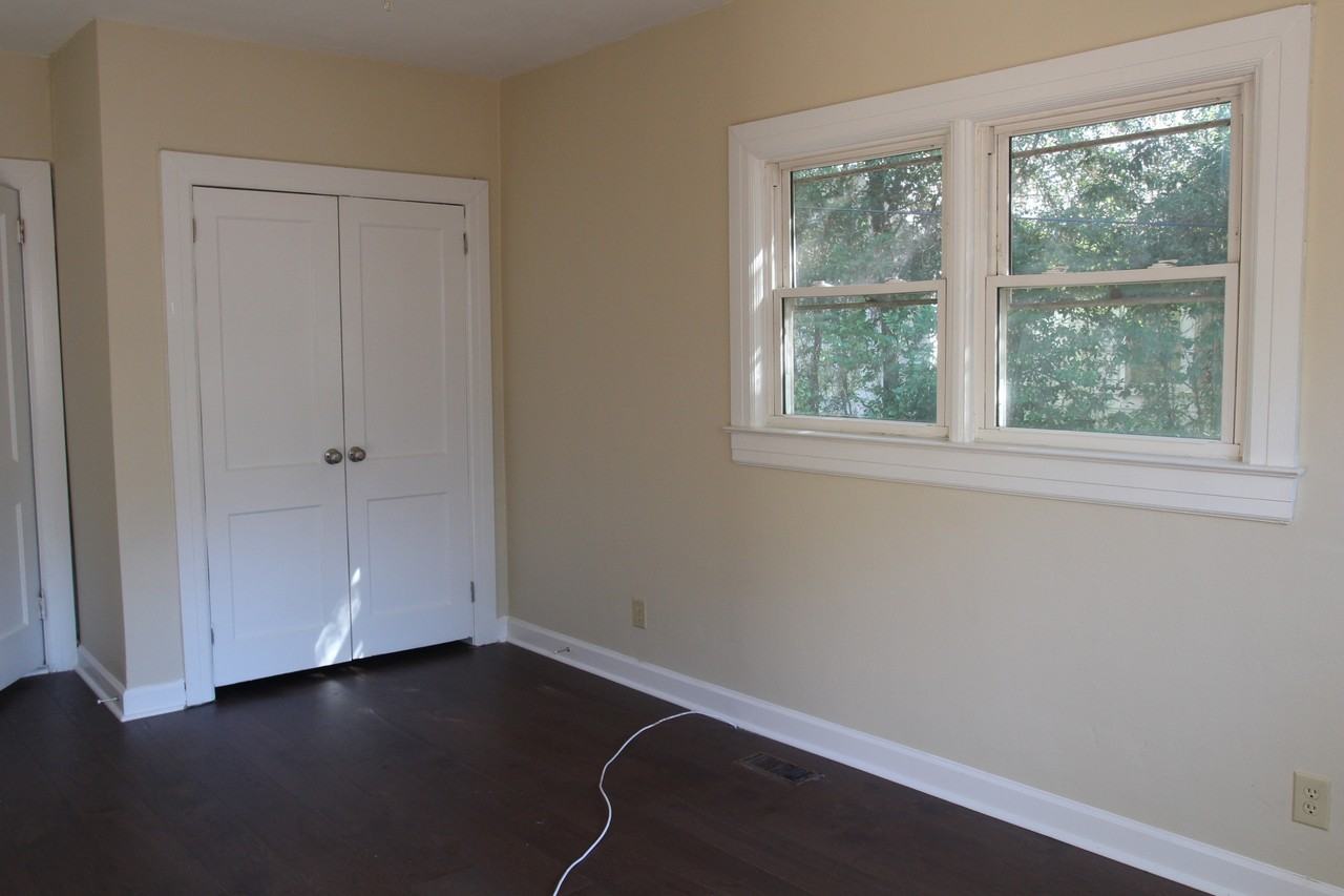 Second Ave 928 - Photo 3 of 13