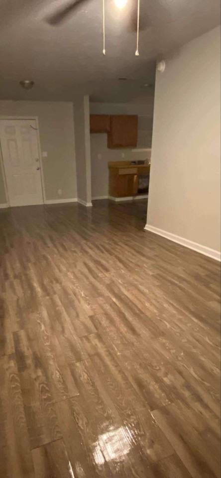 132 North Poole Street - Photo 3 of 5