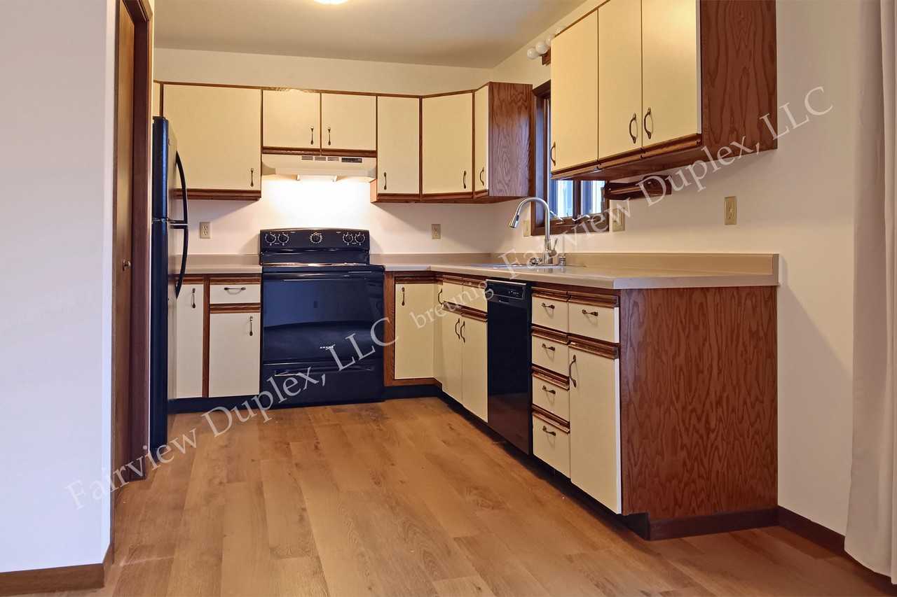 1610 Fairview Drive - Photo 2 of 14