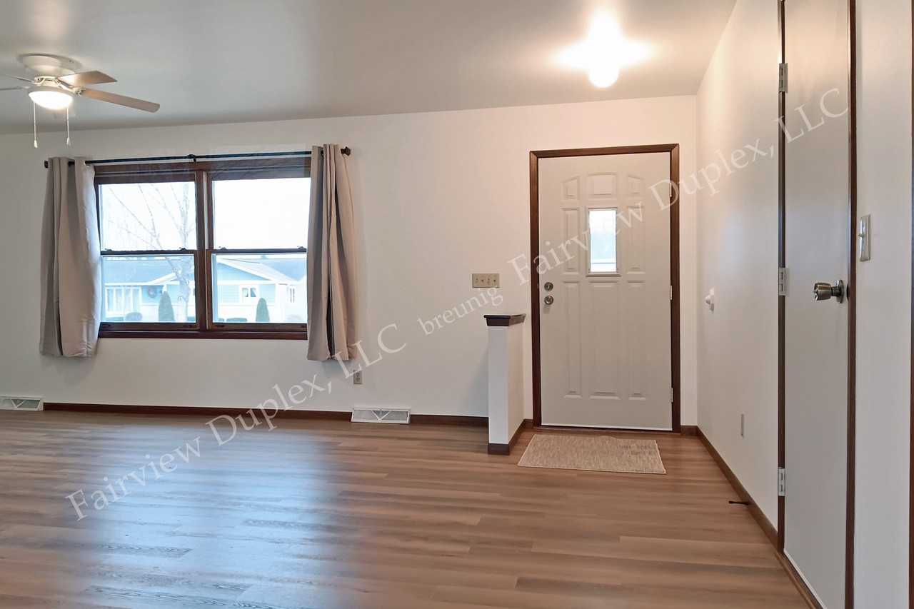 1610 Fairview Drive - Photo 7 of 14