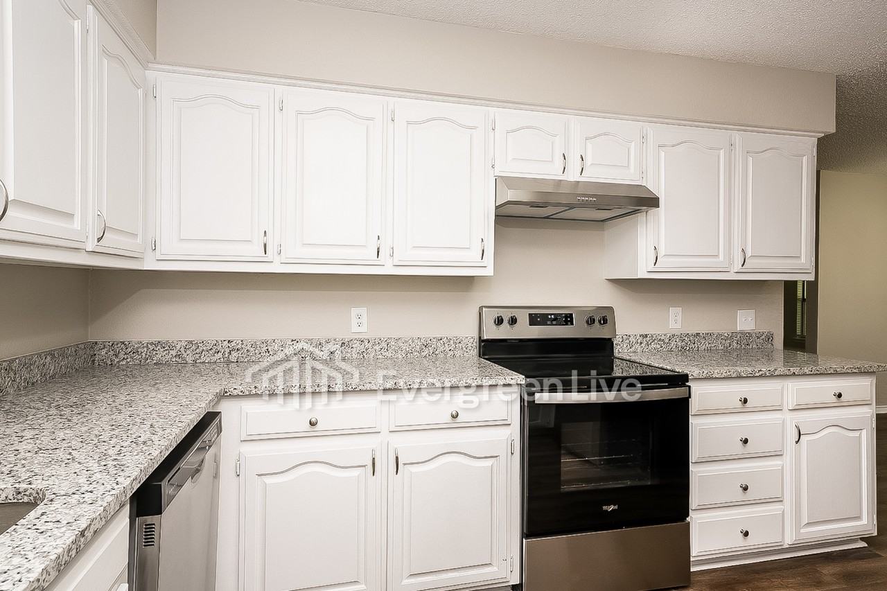 3500 Swafford St - Photo 7 of 15