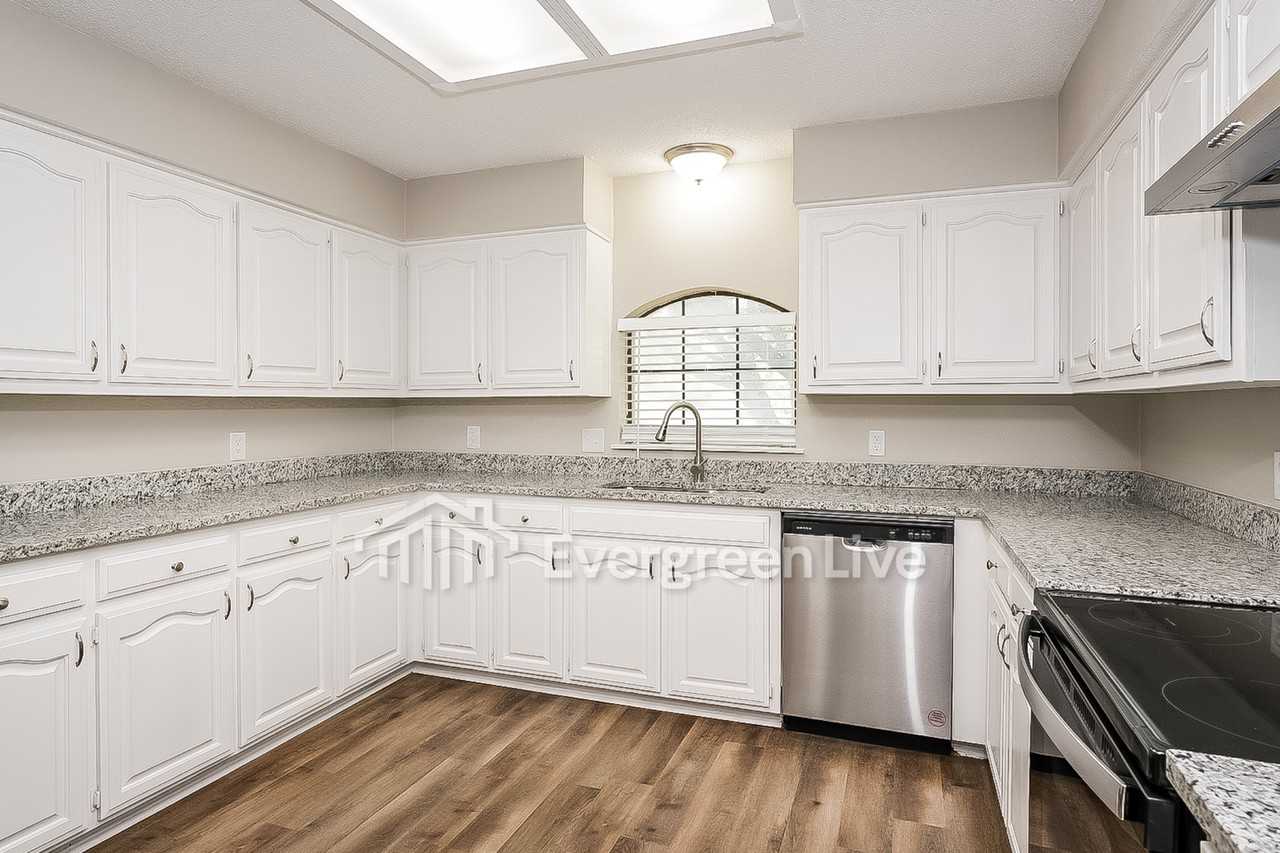 3500 Swafford St - Photo 6 of 15