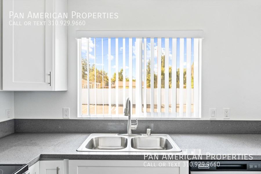 French Park Square Apartments - Photo 3 of 41