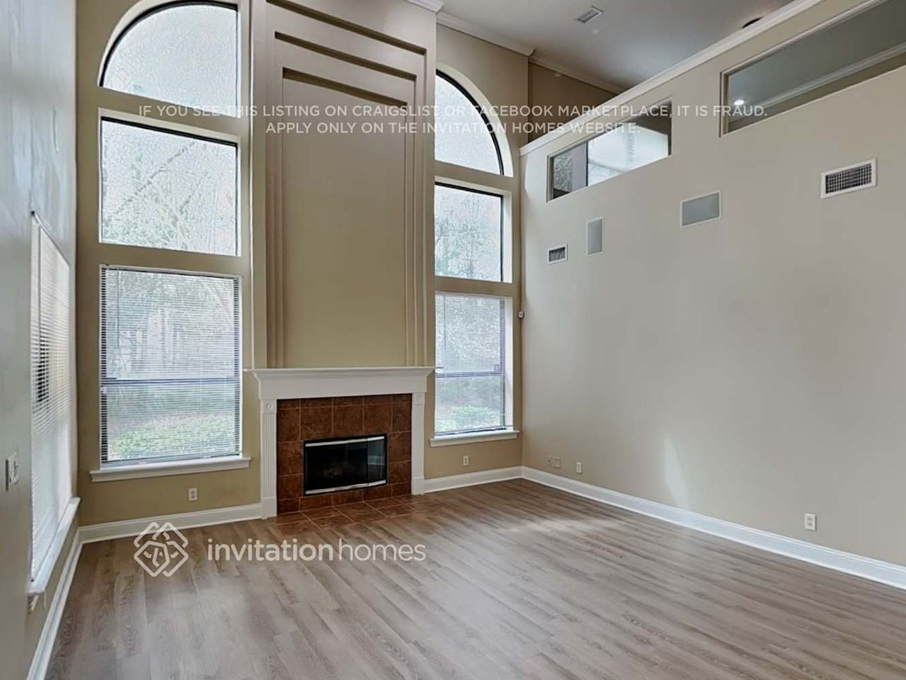 13076 Sir Rogers Ct S - Photo 6 of 28