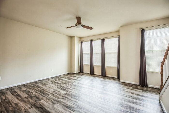 2882 Cameo Pl - Photo 2 of 15