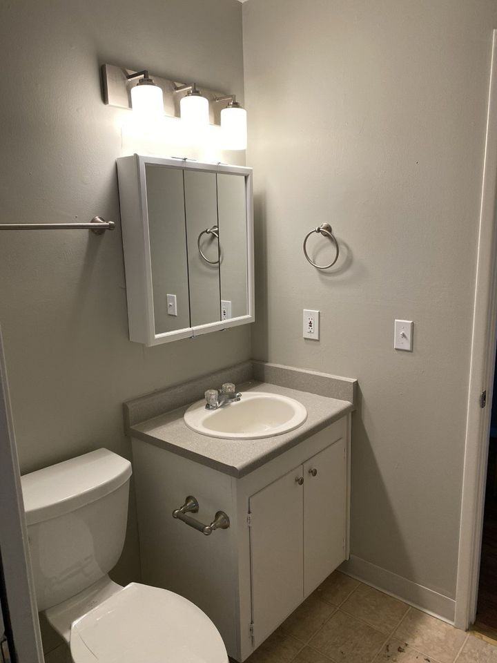 1990 Grande Circle - Photo 5 of 7