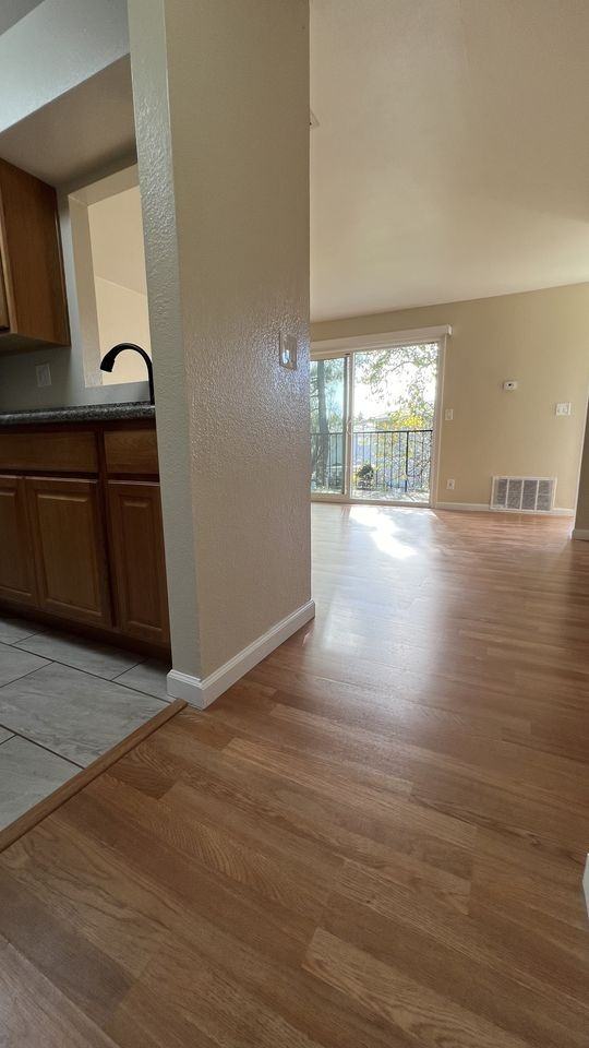 1979 Grande Circle - Photo 3 of 9