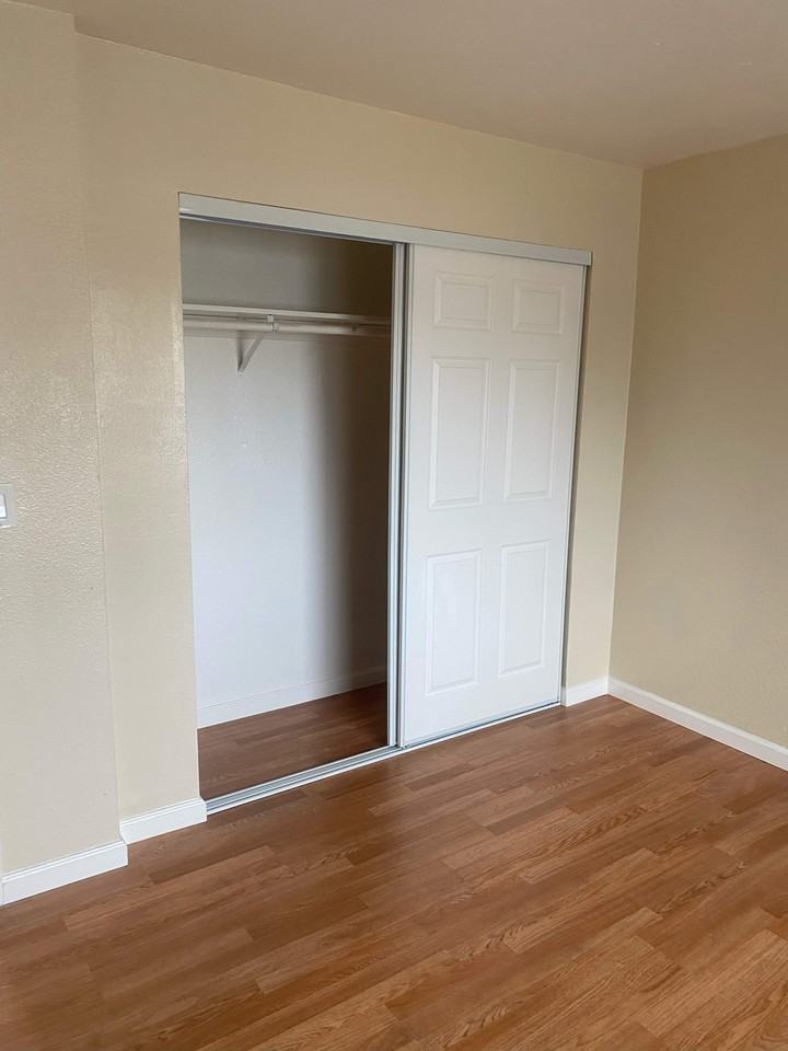 1979 Grande Circle - Photo 5 of 9