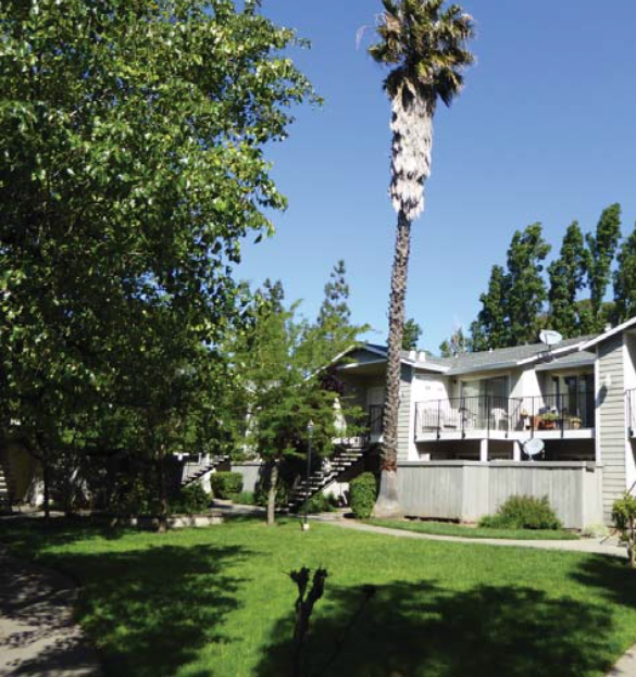 1979 Grande Circle - Photo 2 of 9