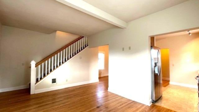 106 Pearl Ave Se - Photo 3 of 20