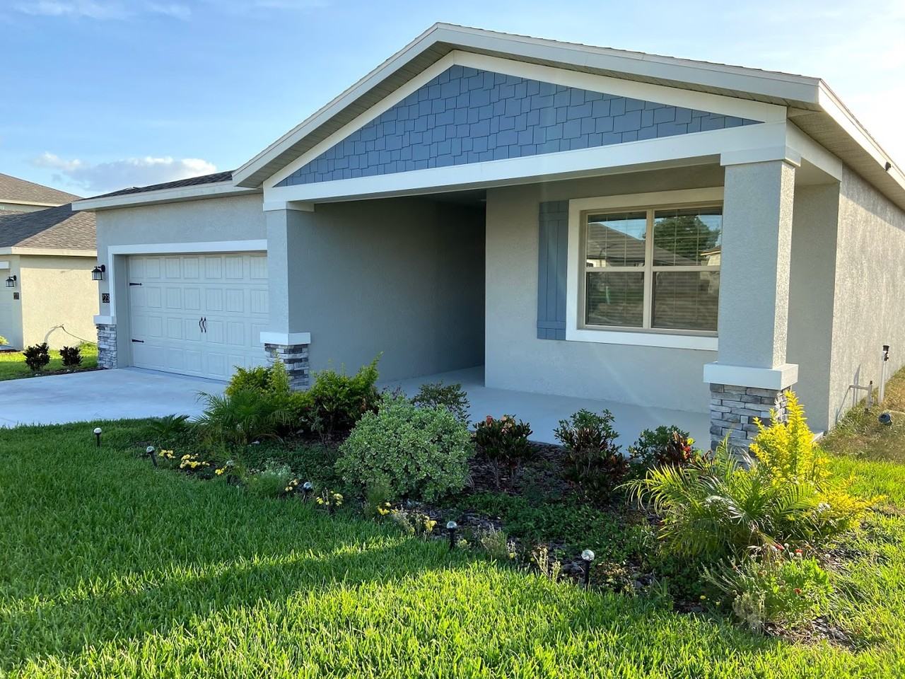 223 Bergamot Loop #A - Photo 2 of 50