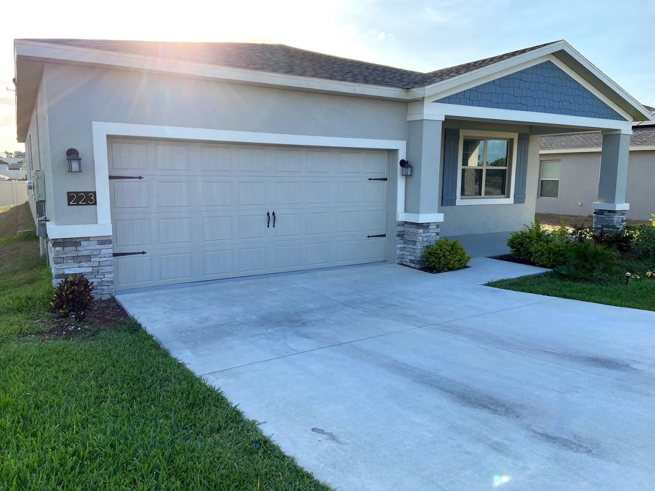 223 Bergamot Loop #A - Photo 3 of 50