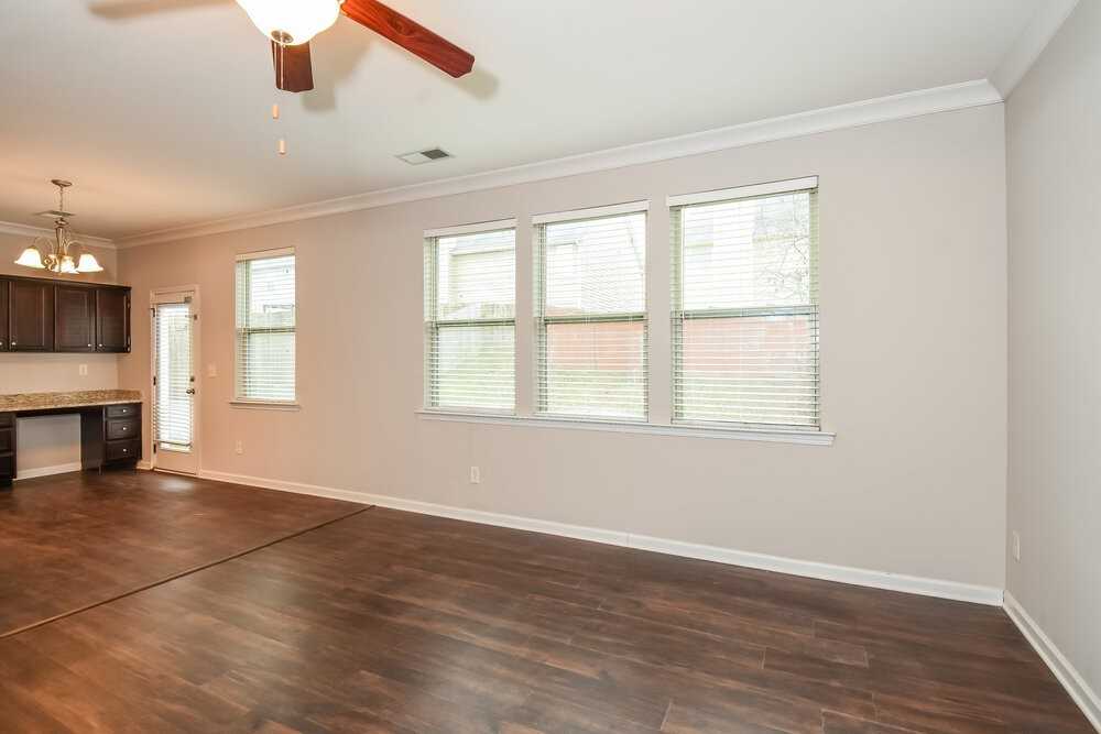 4270 Arch Pass - Photo 6 of 16