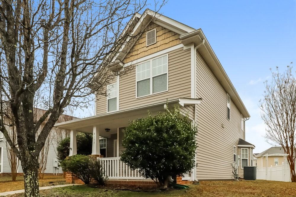 8153 Rolling Meadows Ln - Photo 5 of 17