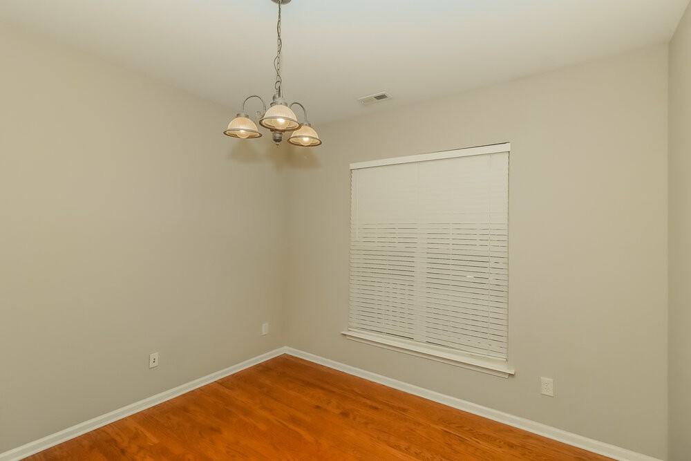 8153 Rolling Meadows Ln - Photo 7 of 17