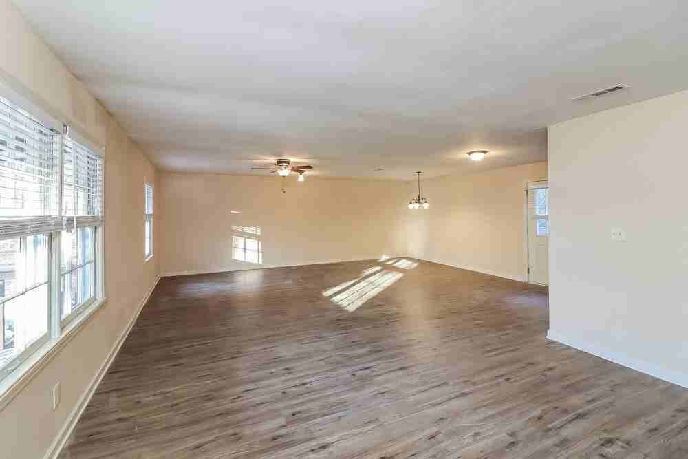 439 Kristie Cir - Photo 6 of 24