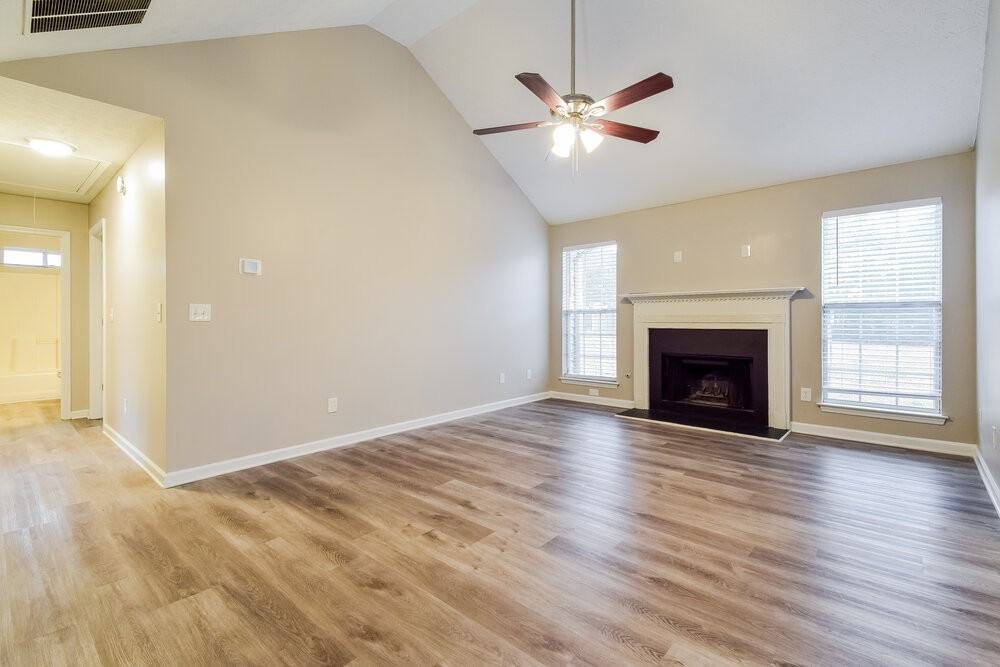 180 Hayward Bishop Way - Photo 3 of 16