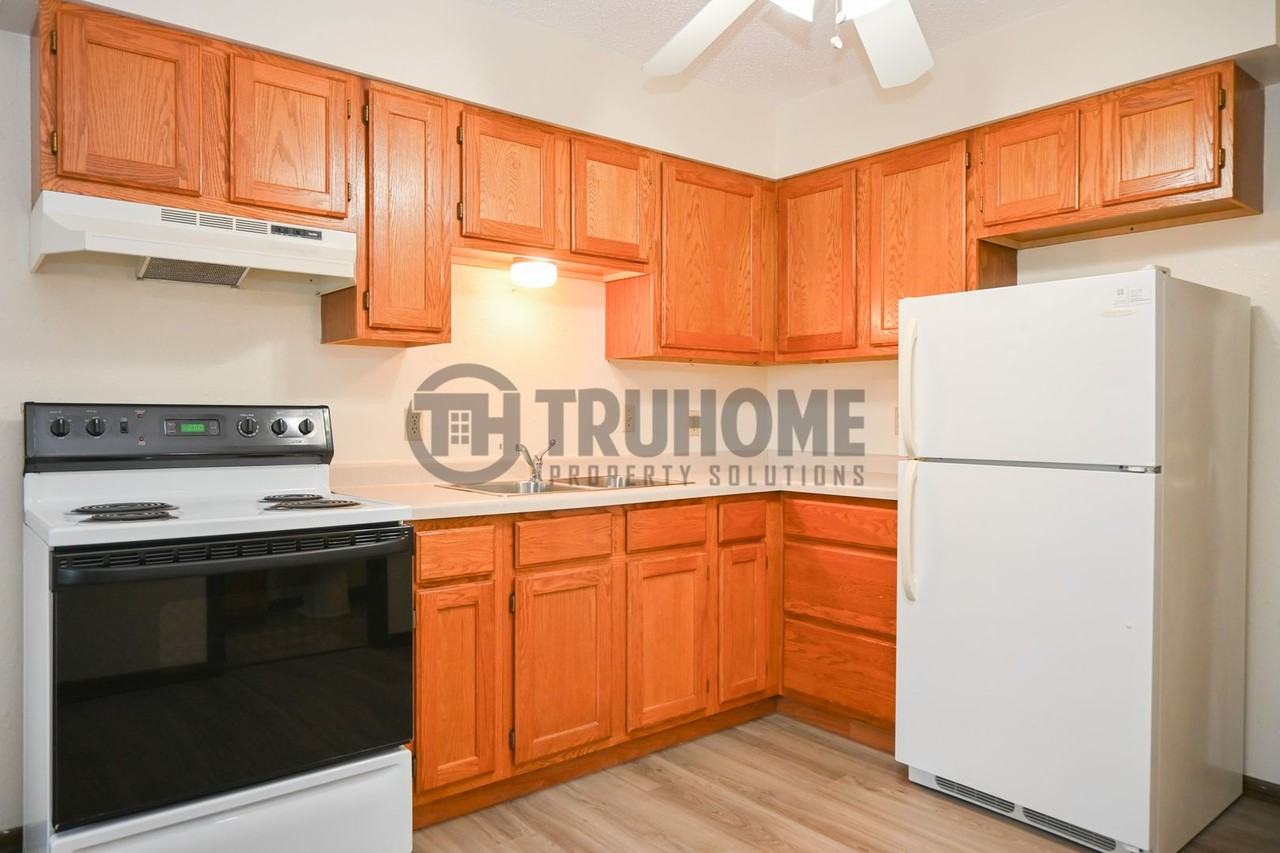 2144 8th Ave NW - Photo 4 of 7