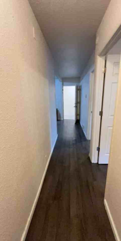 4349-3g - 552 SE Pacific Avenue - Photo 5 of 9