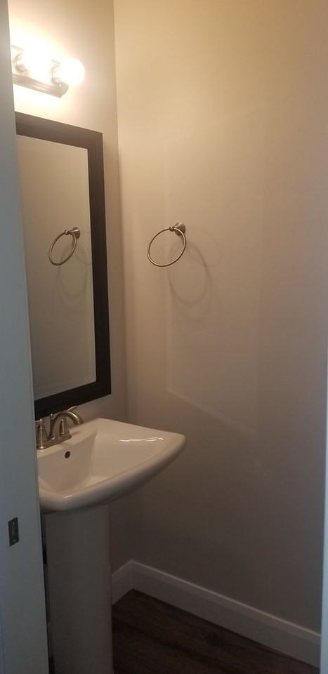 3062 N 275 E - Photo 4 of 13