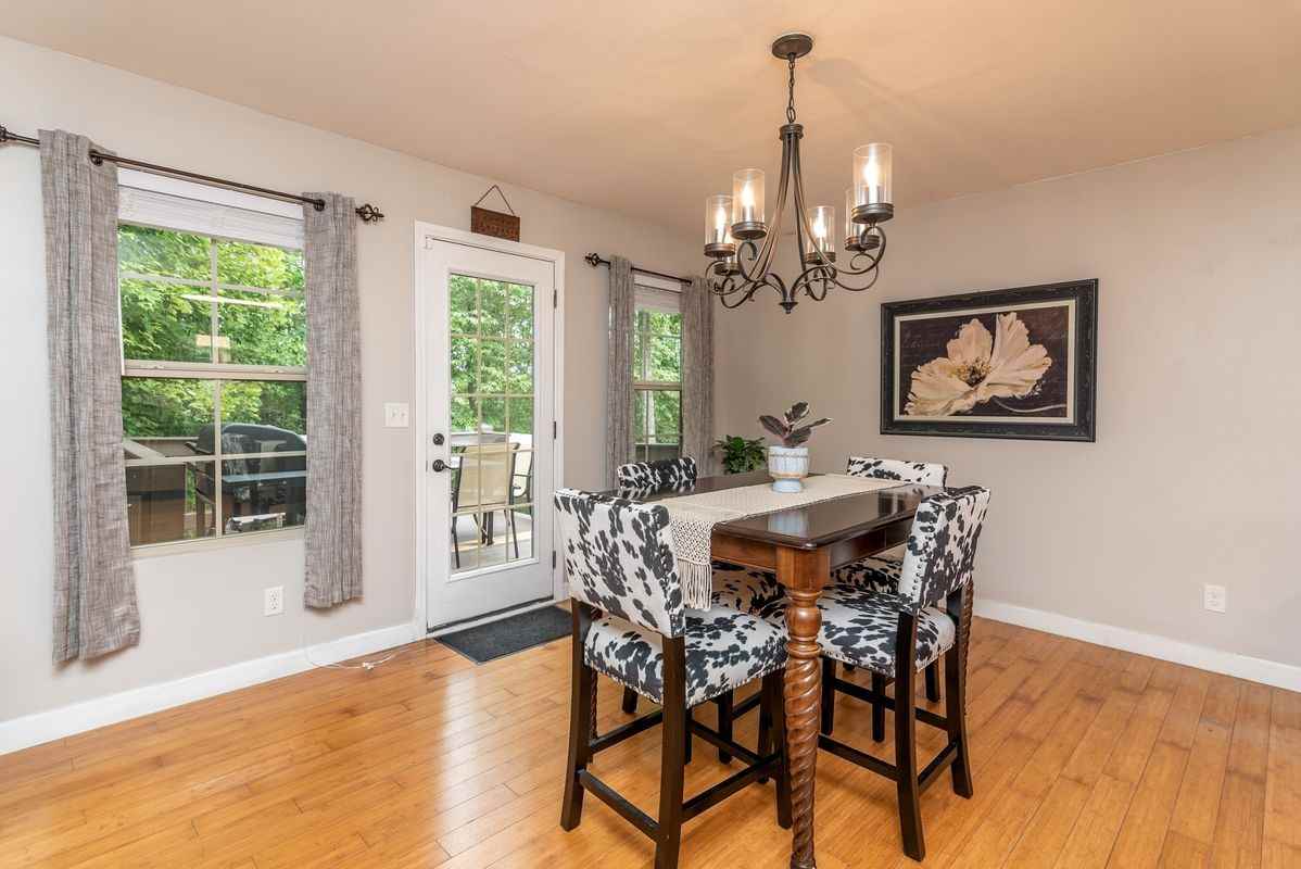 283 Shiloh Ln - Photo 6 of 22