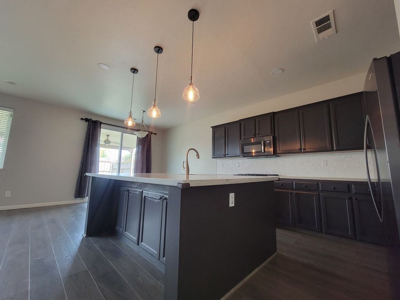 6206 W Perez Ct - Photo 6 of 27