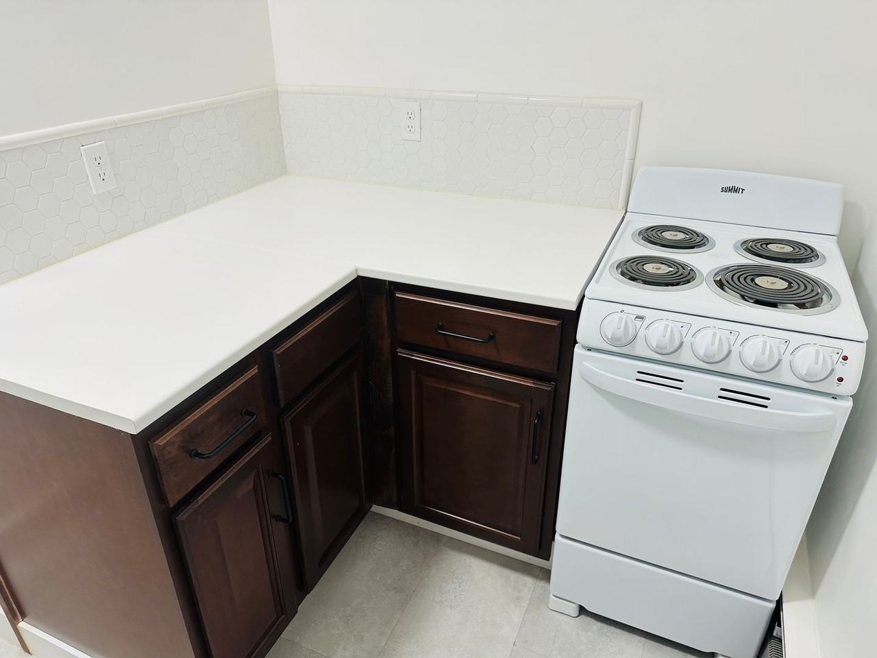 711 E Main St #5 - Photo 4 of 16