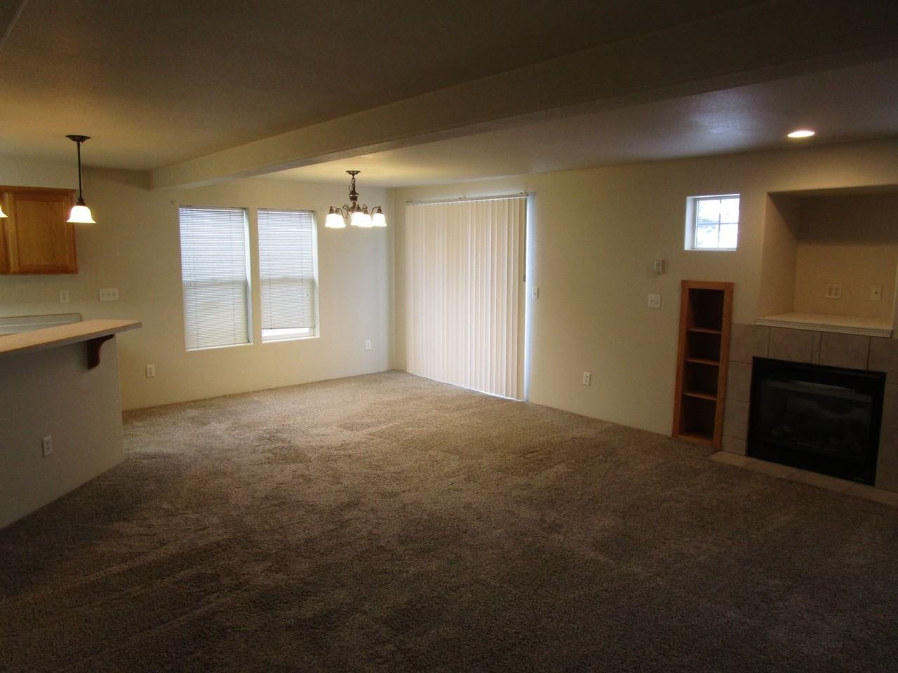 183 Sw Ivy Ct - Photo 3 of 15