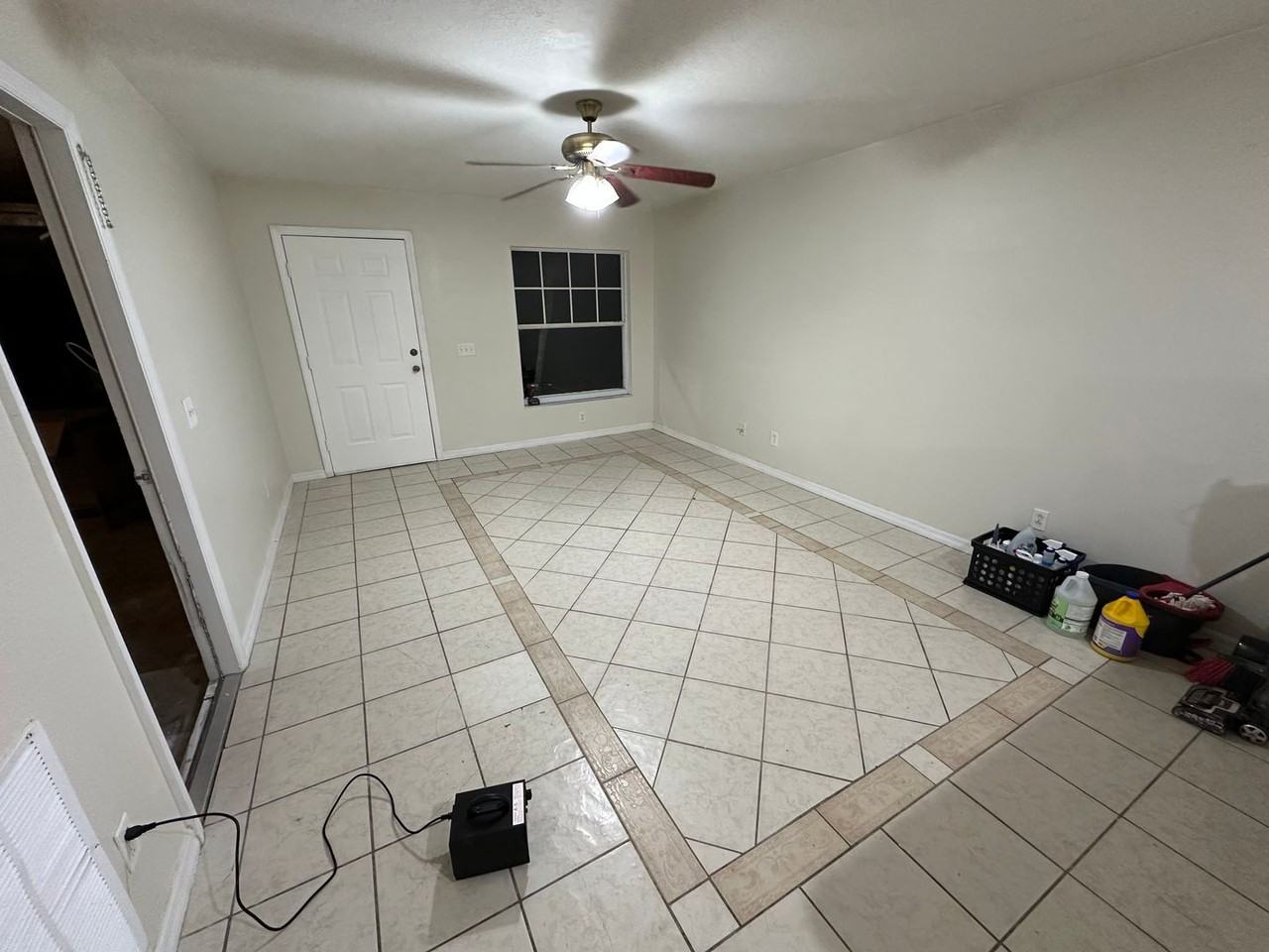 3005 Hillview St - Photo 4 of 12